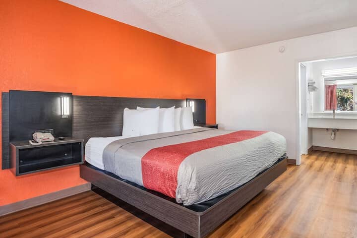 Room 7 of 31
